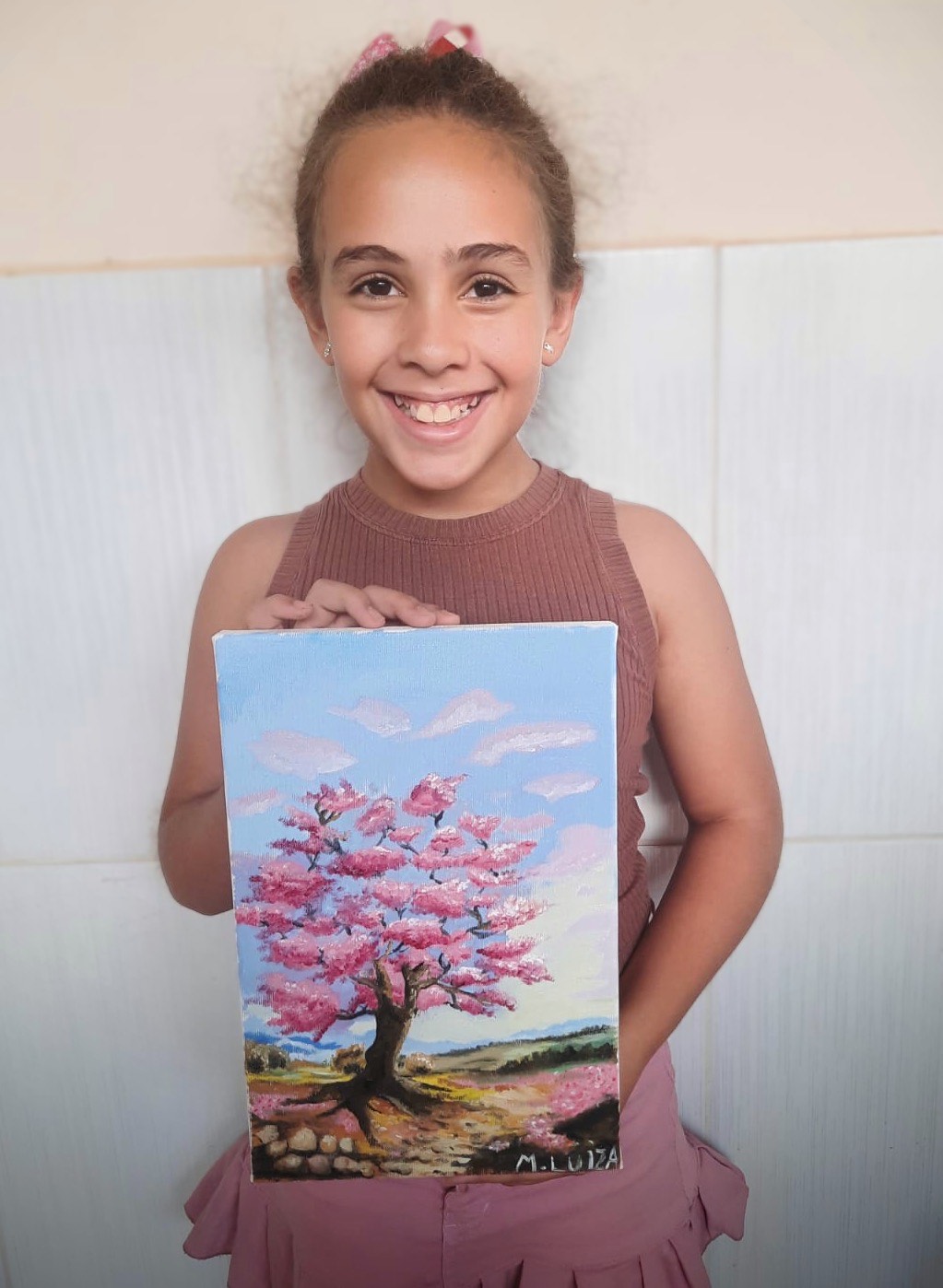 Aluno ajustando cores na paleta